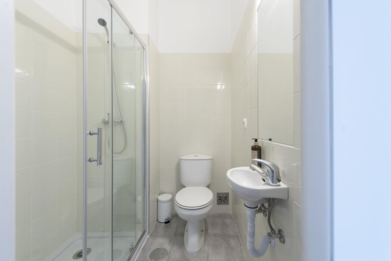 Lovelystay - Flower Stylish Apartment Porto Ngoại thất bức ảnh